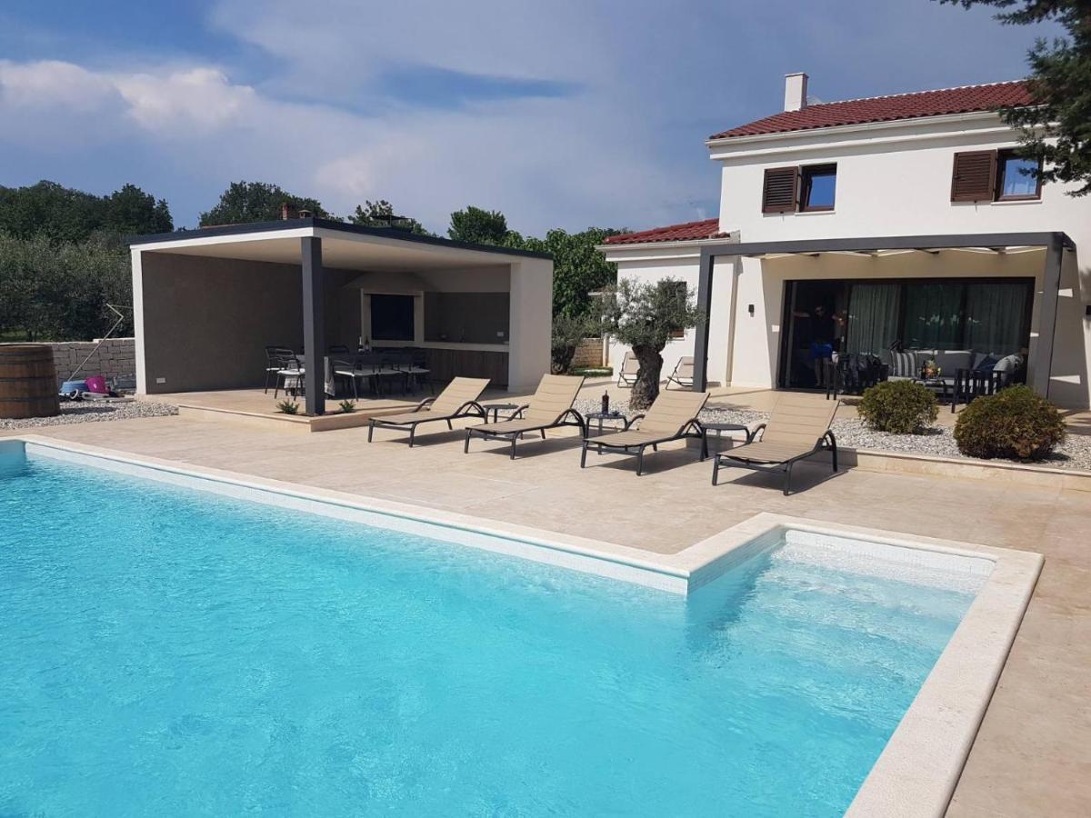 Villa Caprice - Krk Milohnici Exterior foto